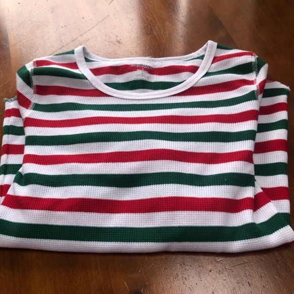 Four long sleeve teeshirts-  mix of exsmall and small- some are new , some not - Picture 9 of 11